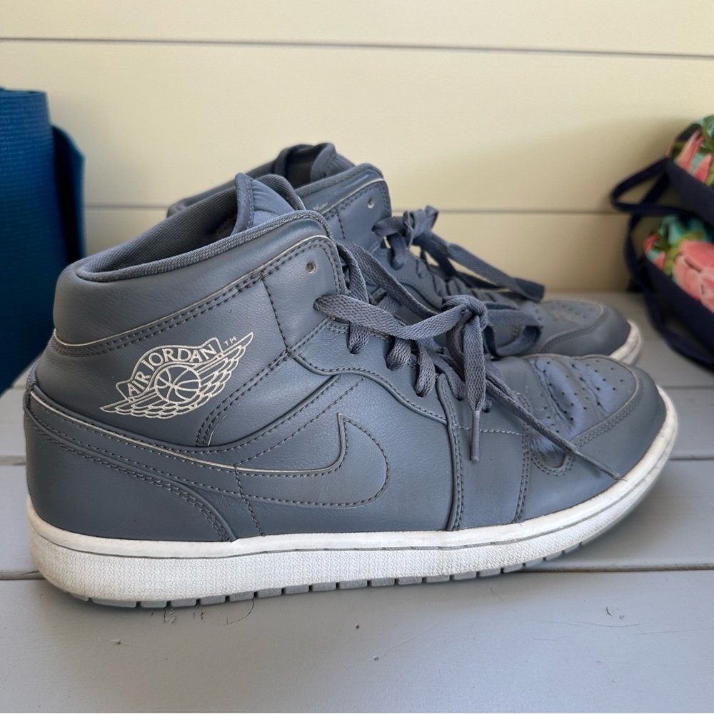 Men’s Jordan 1 Mid